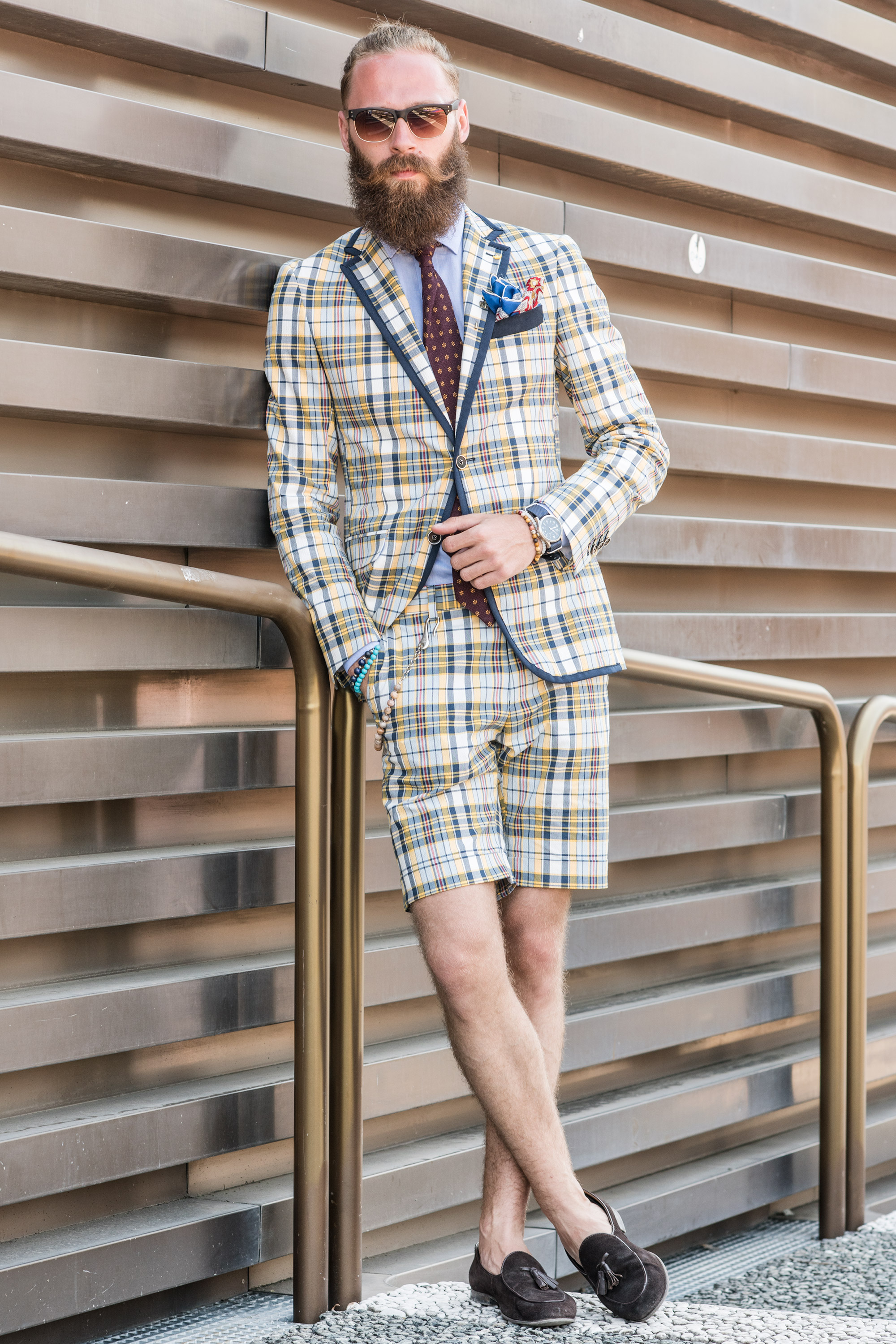 The art of wearing a tie for a male interview