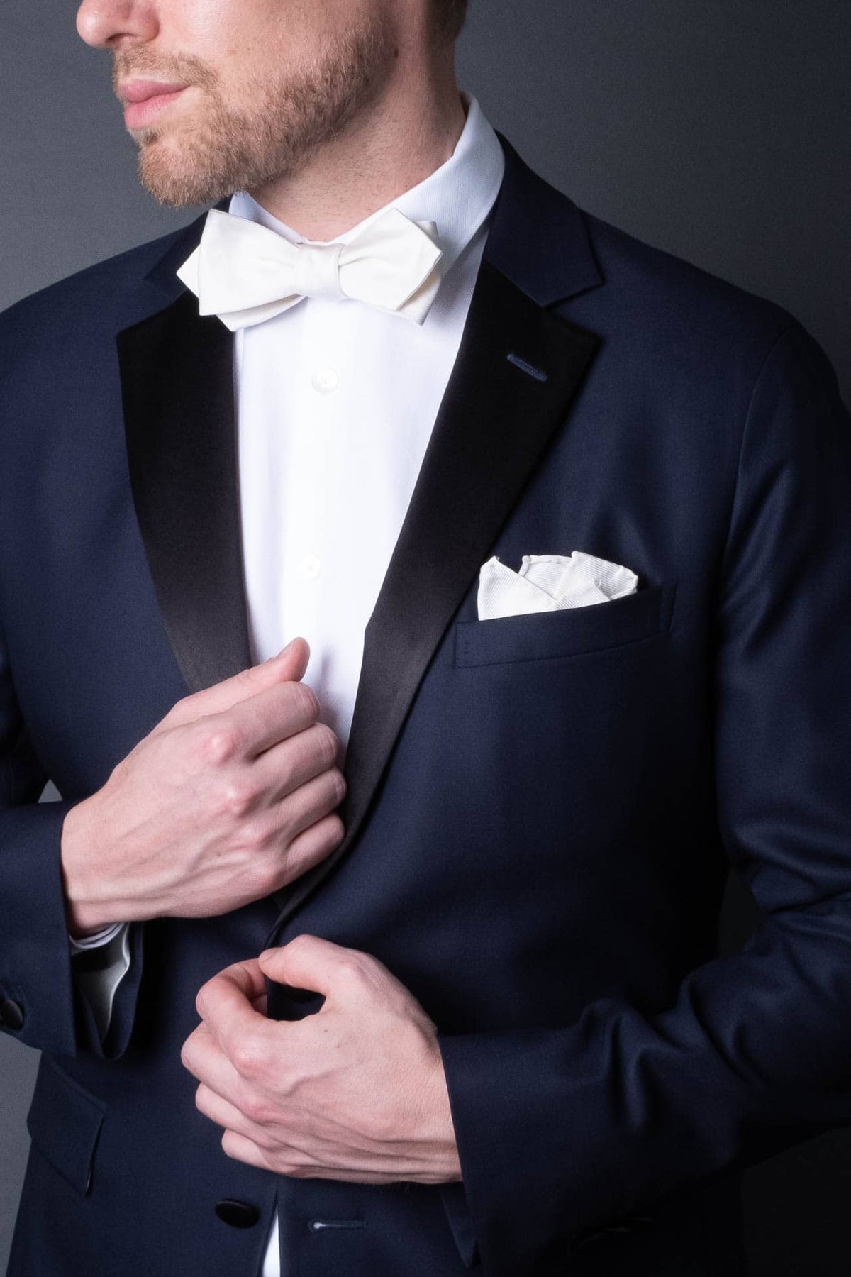 Title: Mastering the Art of Mens Formal Wear: The Importance of Tie Selection for a Perfect Suit Photo