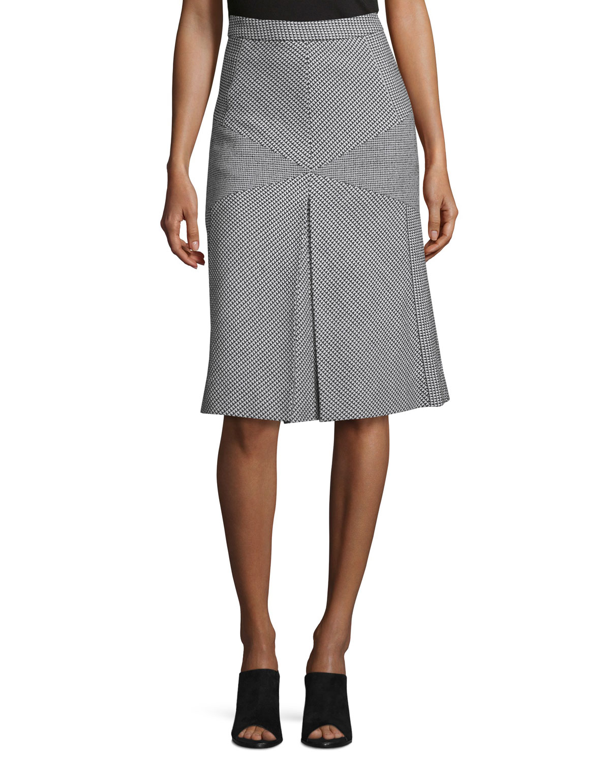 Title: Creating a Stunning Look with Grey Skirt and Tie: A Brand Comparison Guide