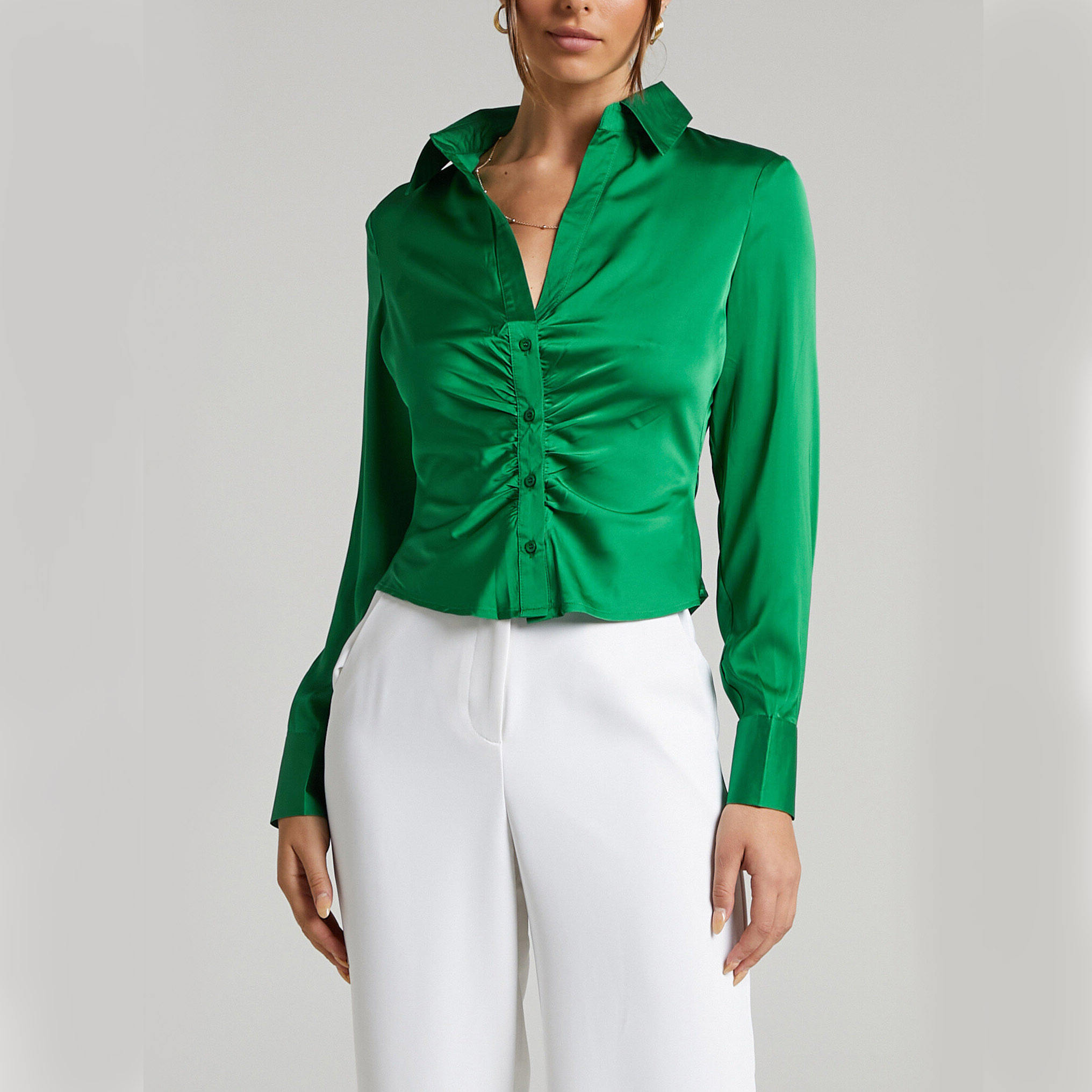 Green Tie Womens Style: A Fashion Statement