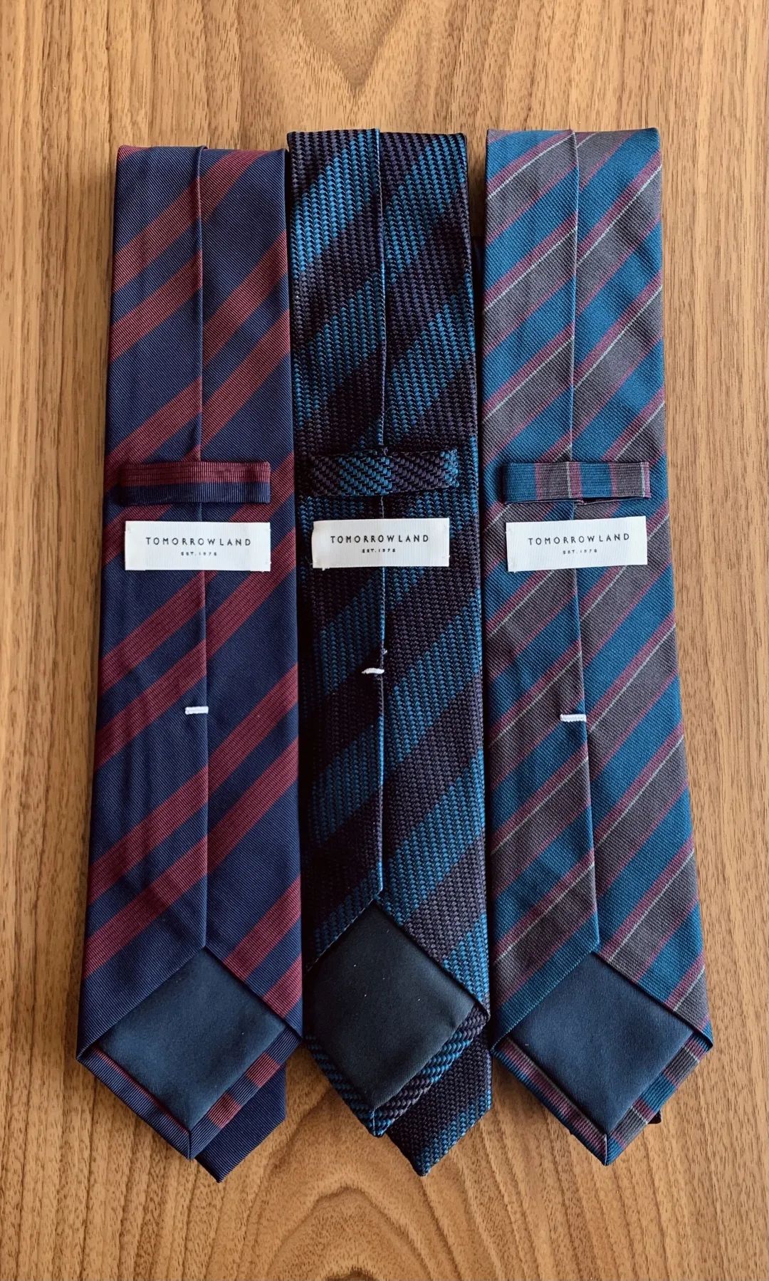 Title: 十三行领带批发， A Guide to Finding the Best Quality Ties at Unbeatable Prices