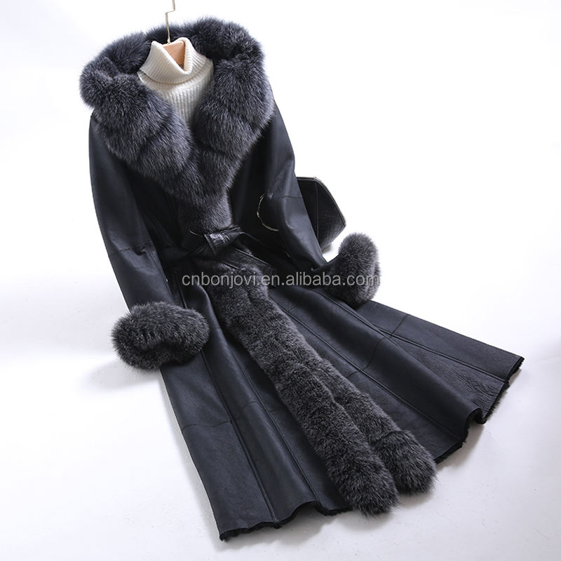 Title: How to Clean and Care for a Fox Fur Collar in Clothes?