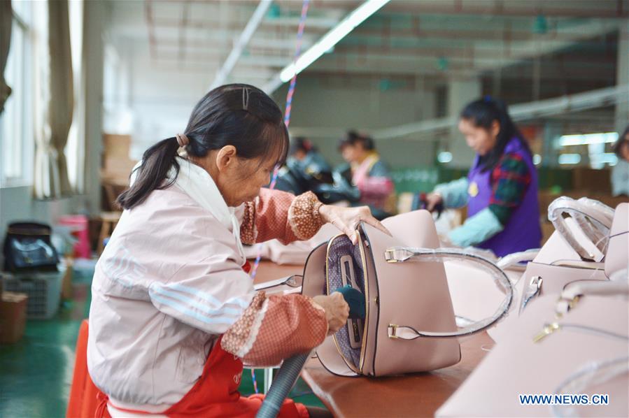 Title: Xinchang County Tie Factory: A Masterpiece of Tailoring Excellence