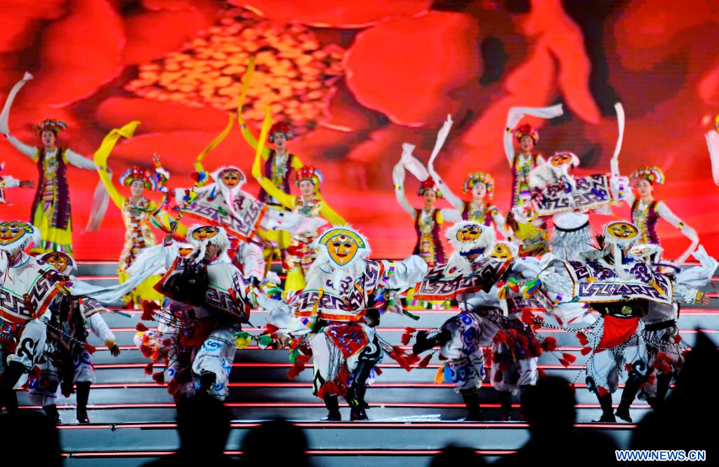 Title: The Art of Embroidering Fushing Ribbons: A Cultural Journey through the Heart of China