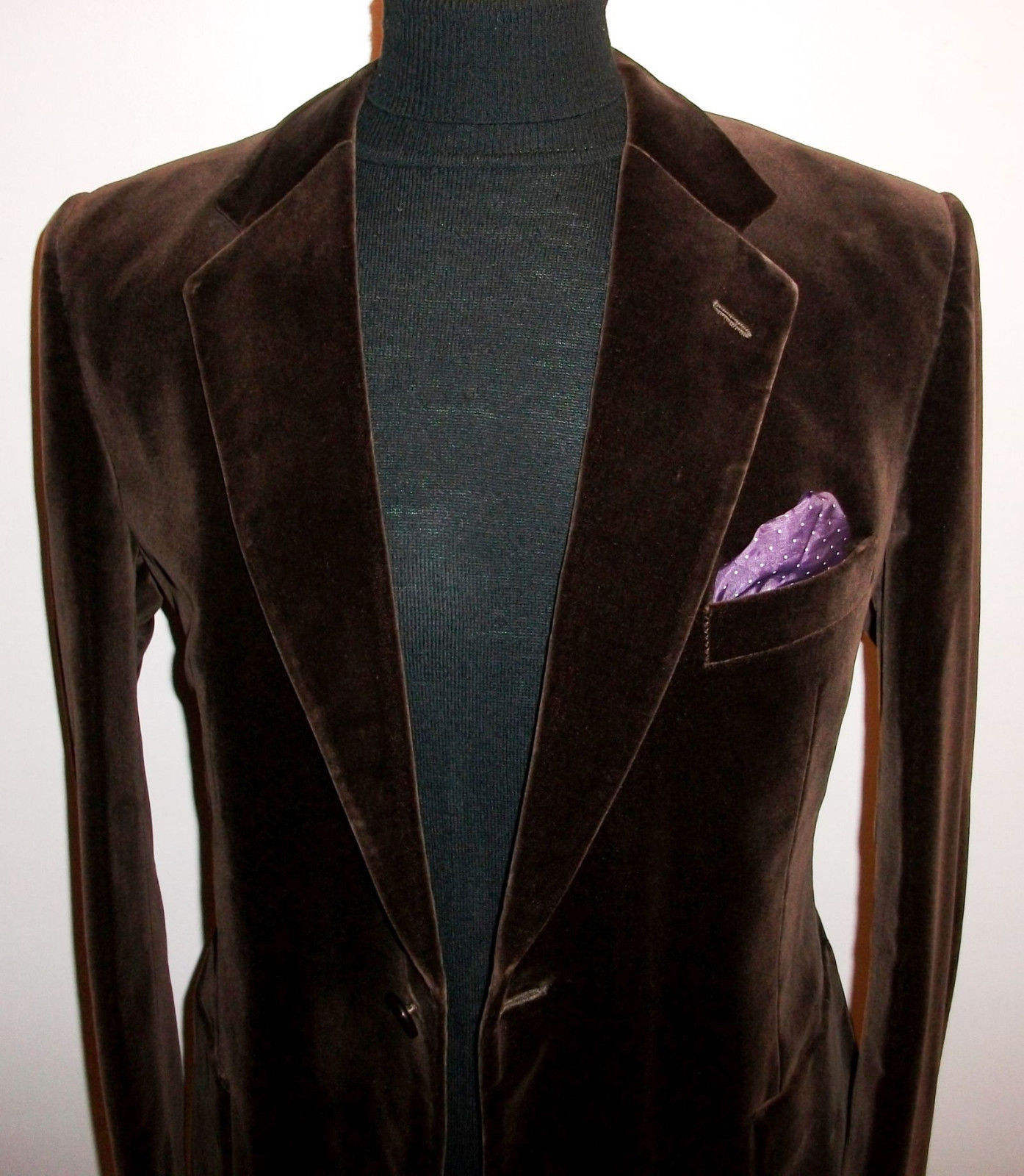 Title: The Epitome of Luxury: Unveiling the Top High-End Gold Tie Jacket Brands