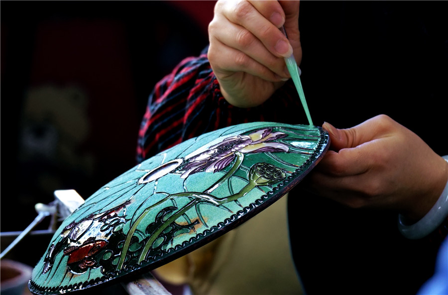 Title: Hengshui Jingcheng Moonlit Tie and Hat Factory: A Masterpiece of Chinese Craftsmanship