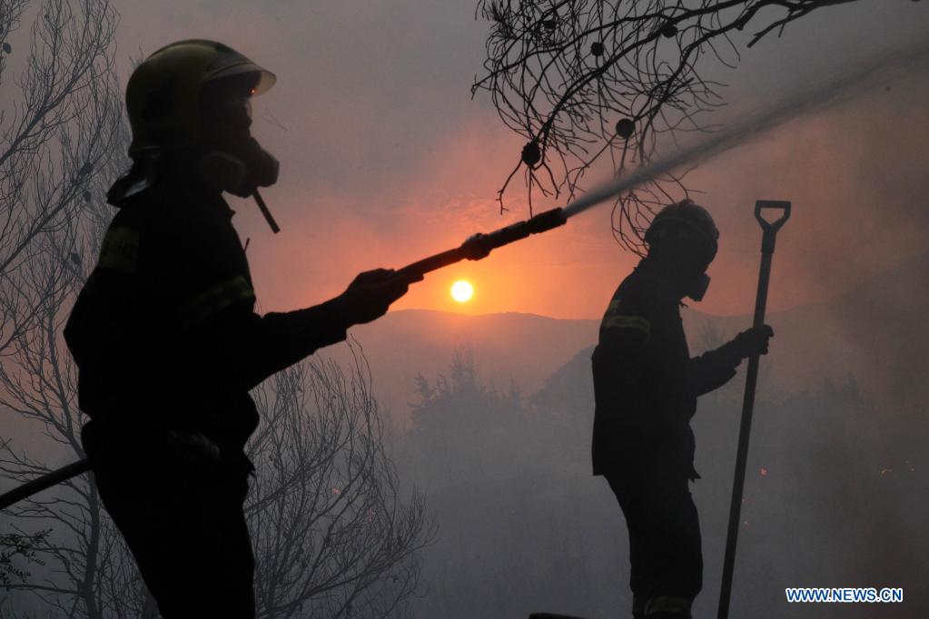 Title: Jiangsu Firefighting Badges: A Symbol of Bravery and Protection