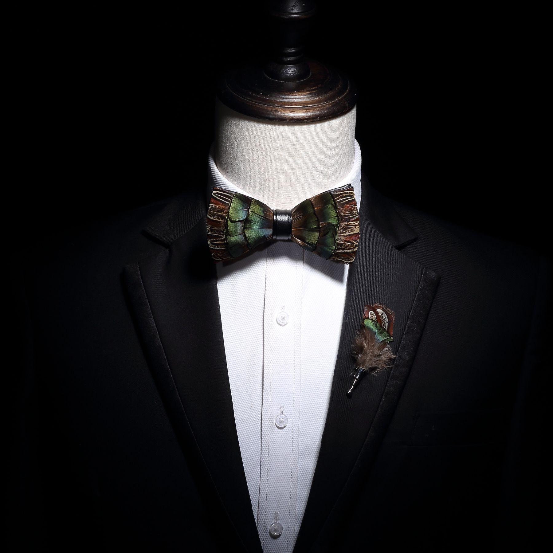 Weizhis Signature Tie: A Tale of Tradition and Innovation in the World of Mens Accessories