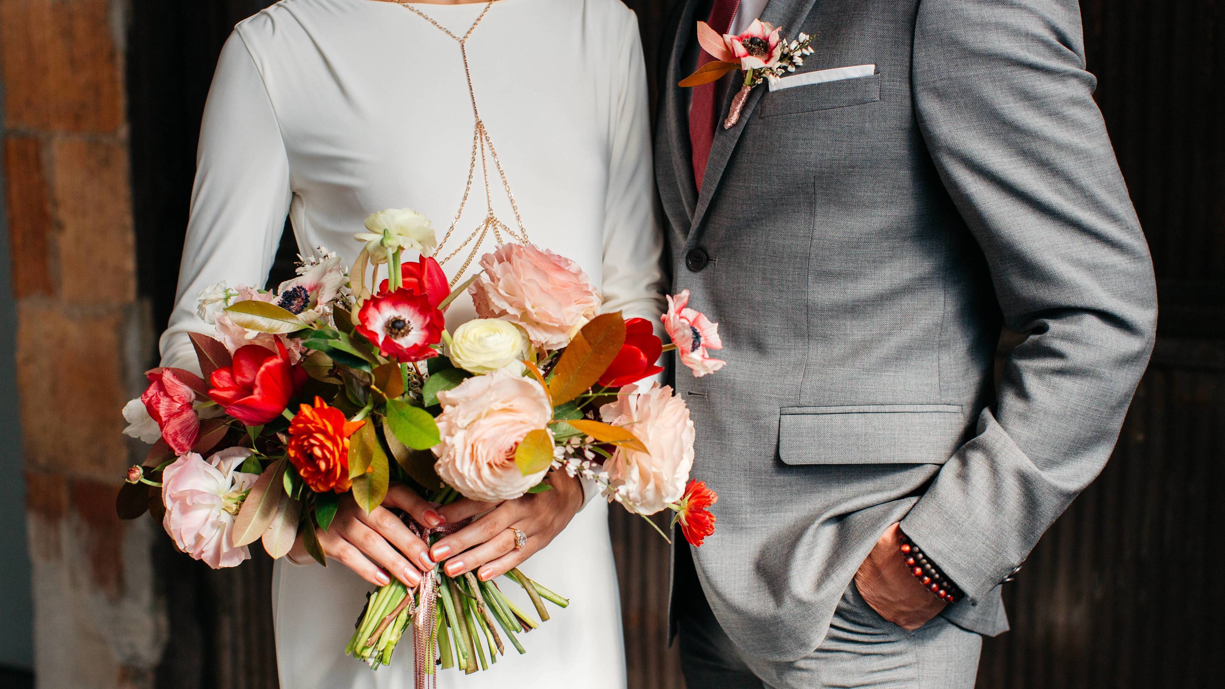 Title: The Art of Combining Wedding Suits, Ties, and Bouquets: A Guide to Perfect Wedding Attire