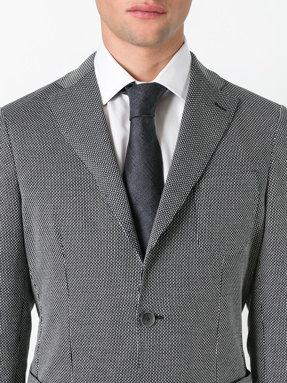 Title: Expert Recommendations for Professional Mens Tie Brands Paired with Suits