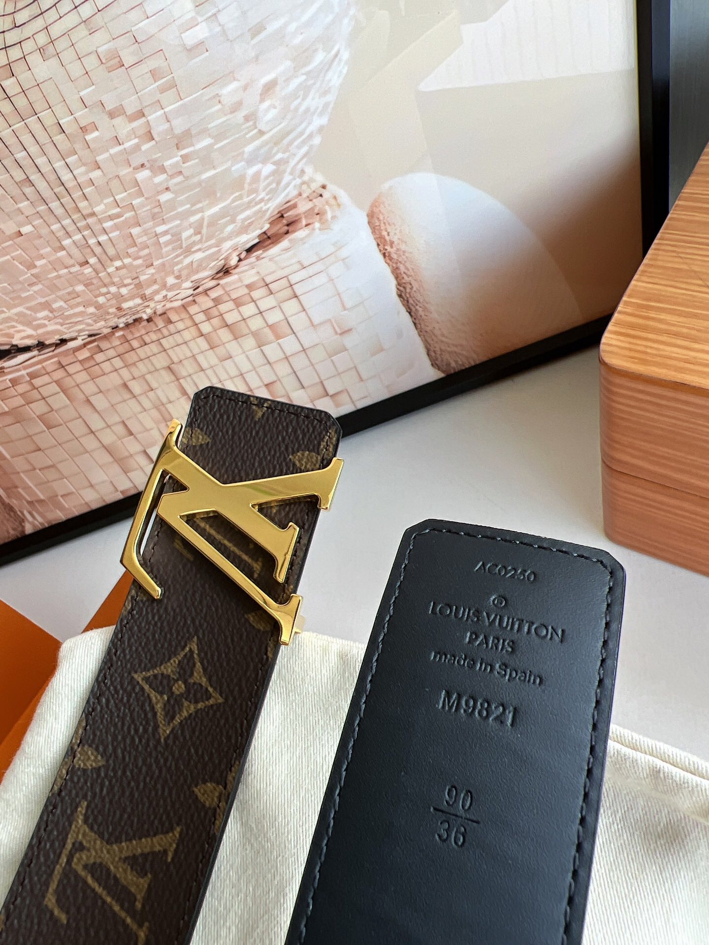 Title: Top American Lv Belt Brand for Men: A Comprehensive Review