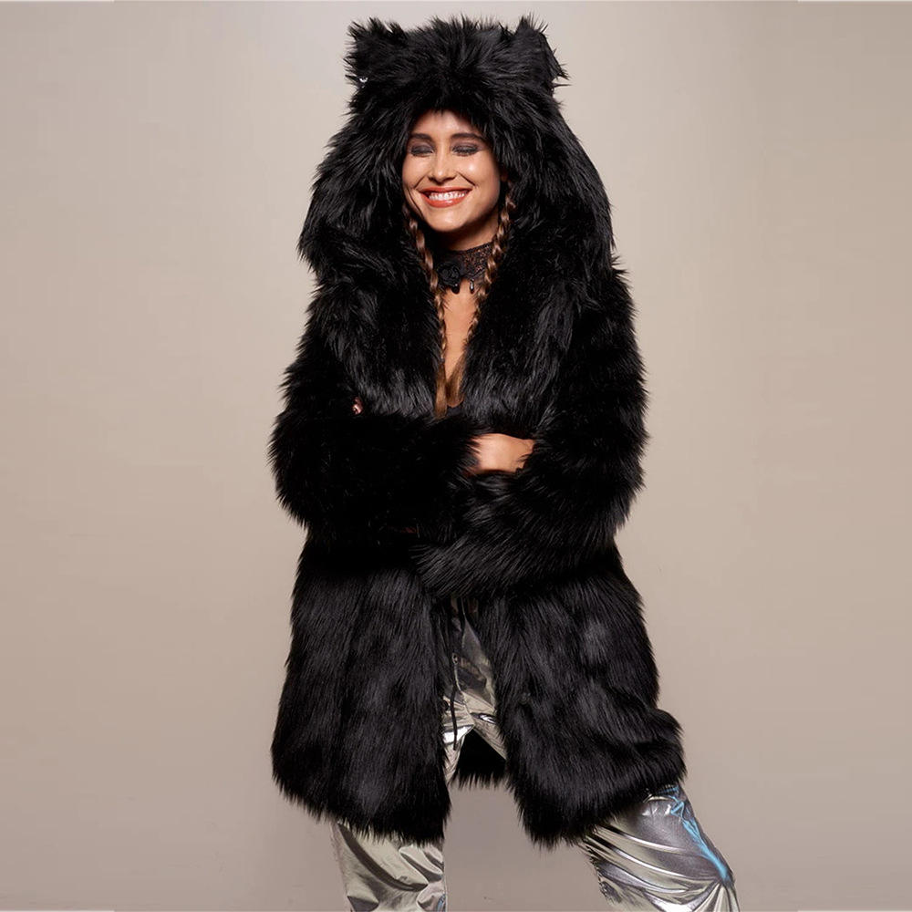 Title: Unparalleled Elegance: The Illustrious Womans Fur-Collared Hat Coat