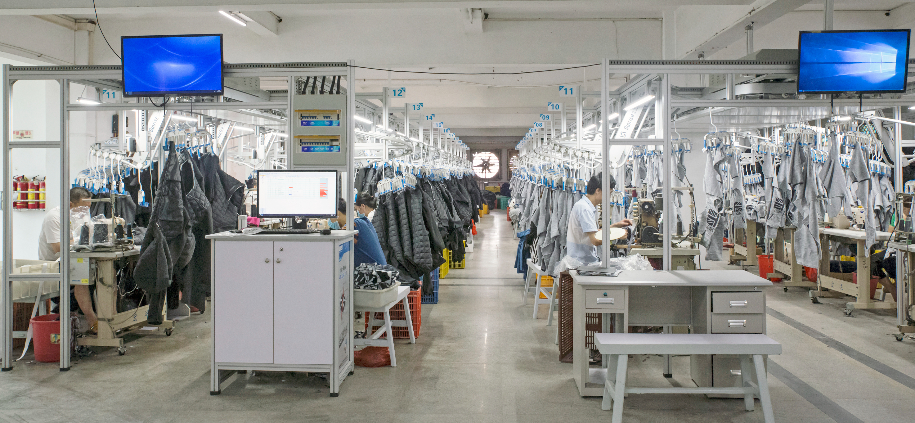 Shèngzhou Luyu Liwan Garment Factory: Crafting Excellence in Woven Textiles