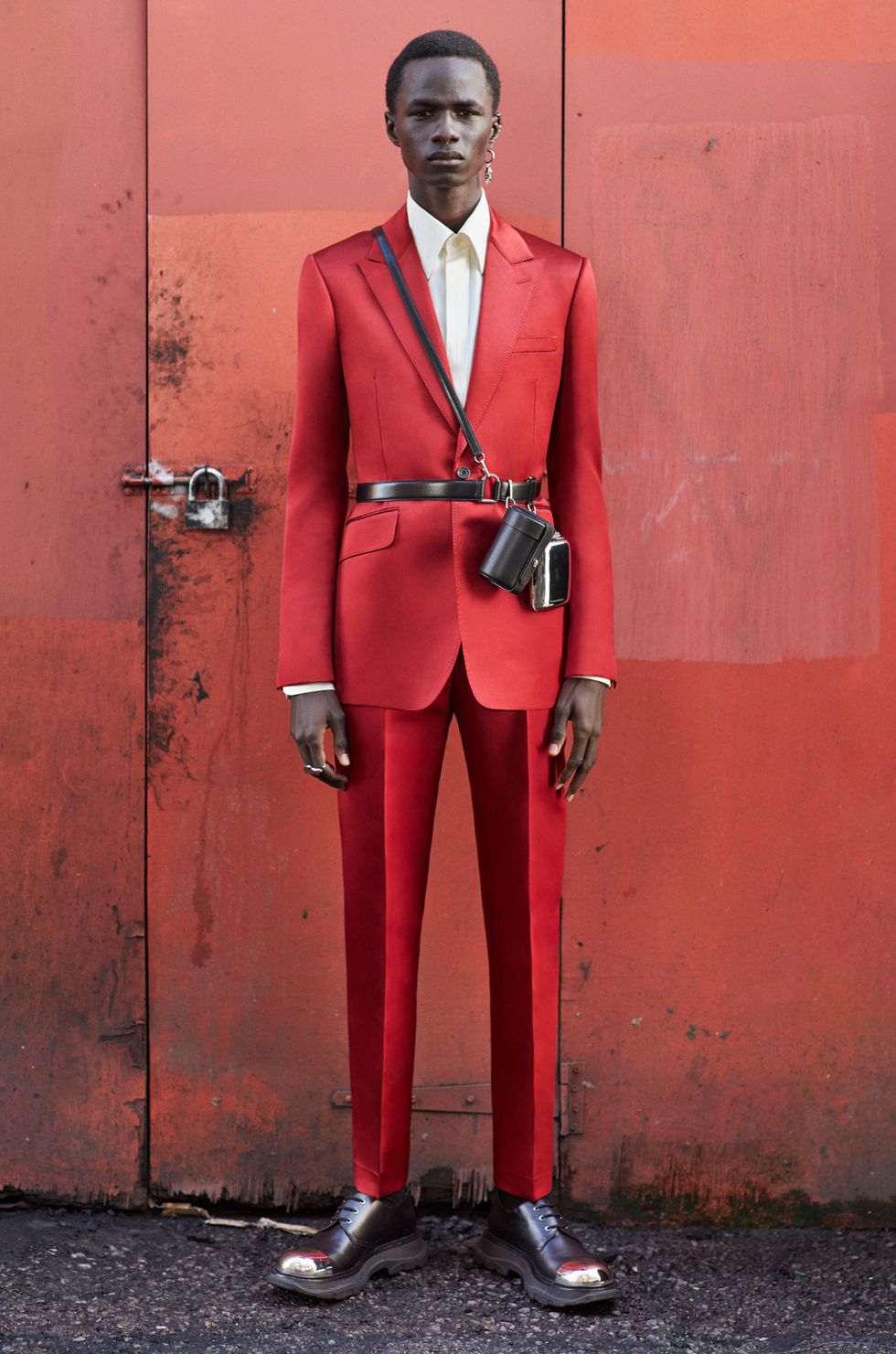 Red Tie and Suit: A Combination of Elegance and Power