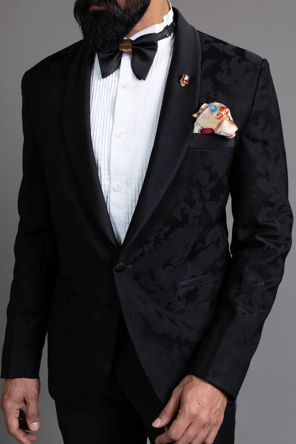 Tuxedo Tie Combinations: Stylish and Elegant Ideas for Your Formal Wear