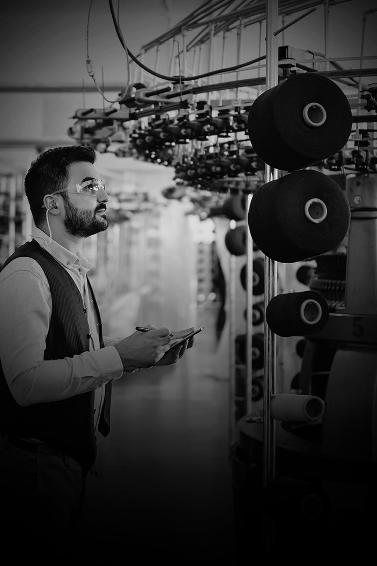 Title: Is it Appropriate for Electronics Factory Workers to Wear Suits and Ties?