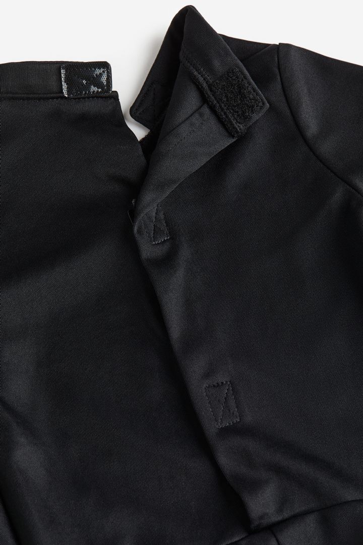 Title: How to Match a Black Suit with a Tie (1200 Words)