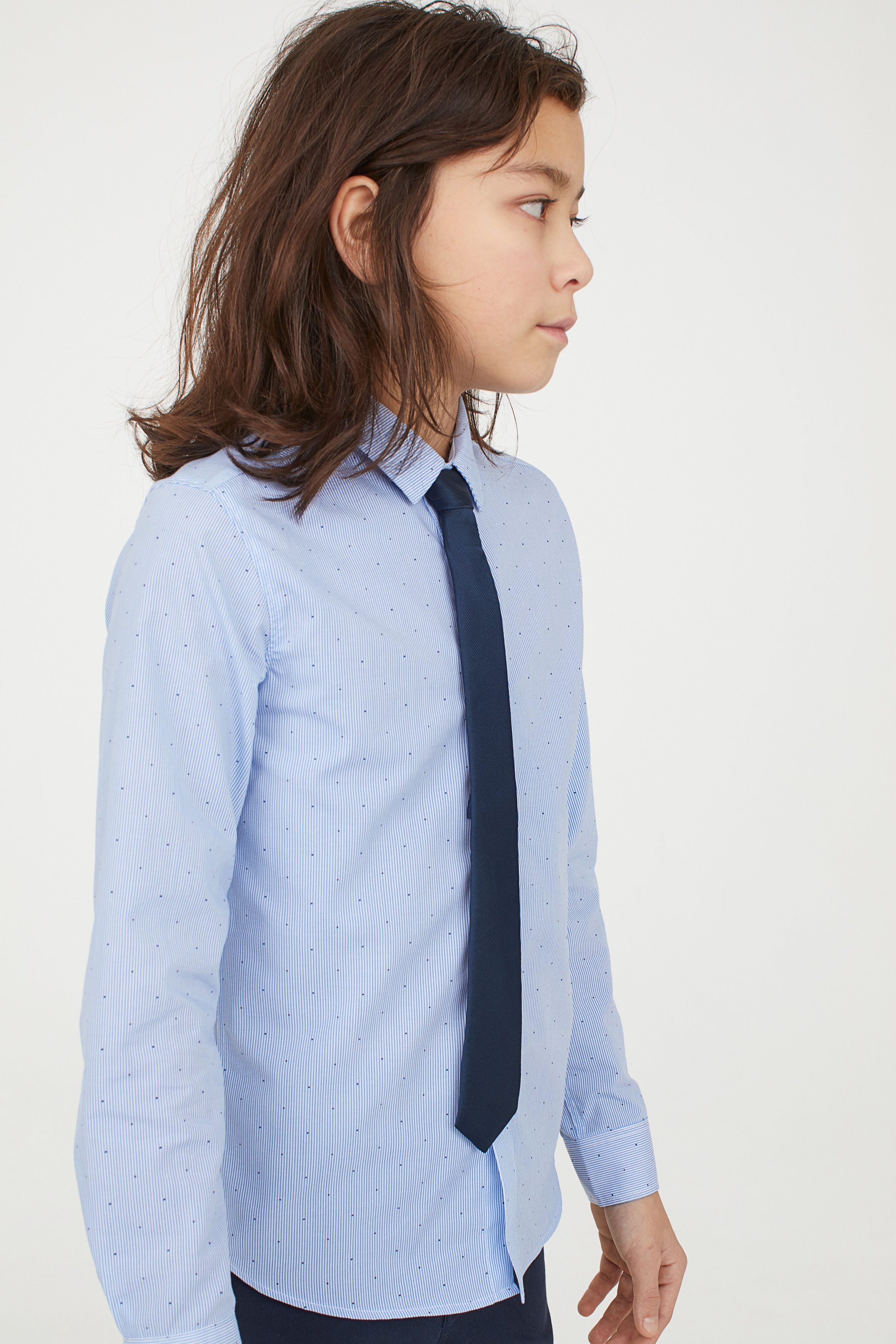 Topic: Childrenswear: The Elegance of a Suit and Tie