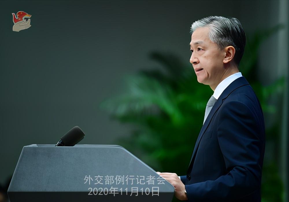 Title: The Unusual Appearance of Chinese Foreign Ministry Spokesperson Wang Wenbin without a Tie