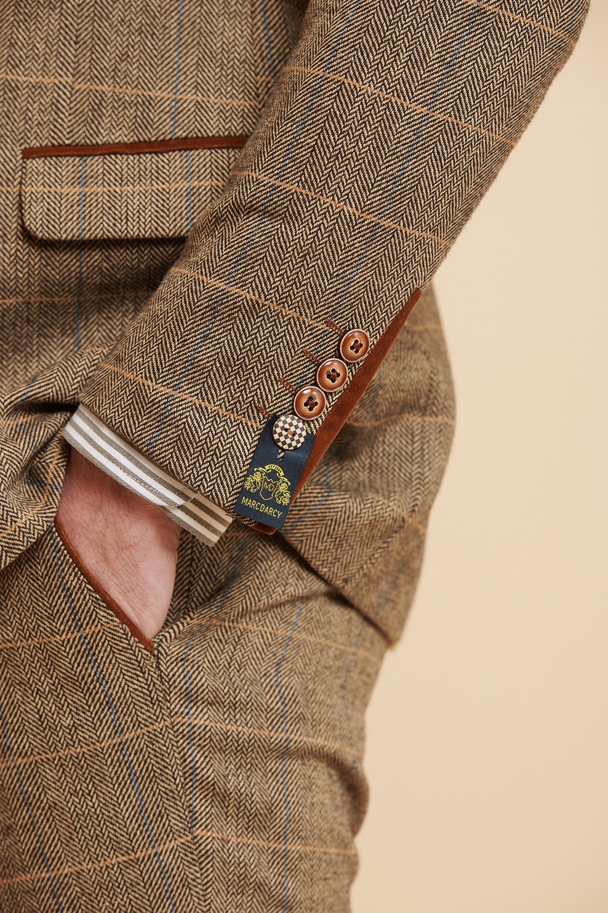 Title: Can a Thin Tie Be Attached with a Tie Clip? The Ultimate Guide to Tie Accessories