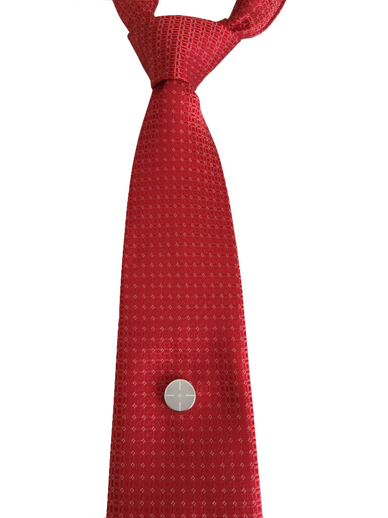 Title: The Art of Matching Red Ties with Pocket Clips