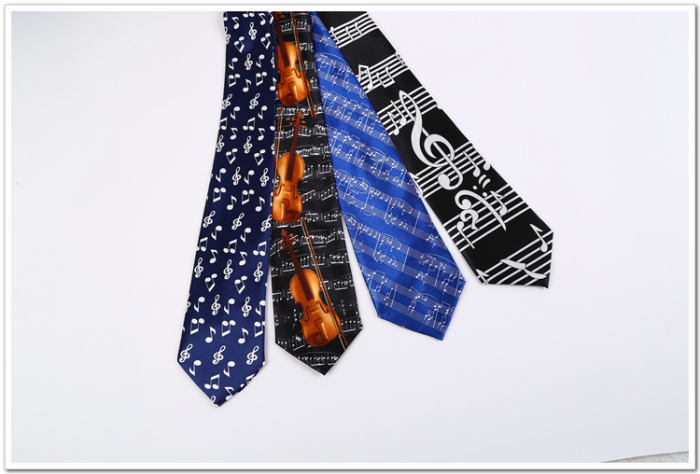 手工领带与机器领带之比较， The Distinction Between Hand-Made Ties and Machine-Made Ties