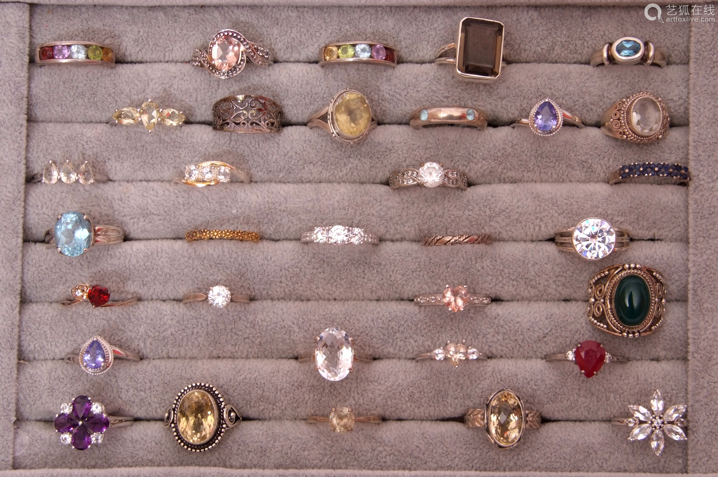 Custom Jewelry Tie Pins: The Ultimate Guide