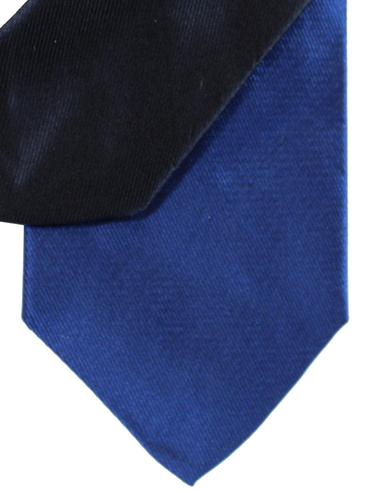 Title: The Serene Blue 7cm Tie from Yageer: A Timeless and Elegant Accessory