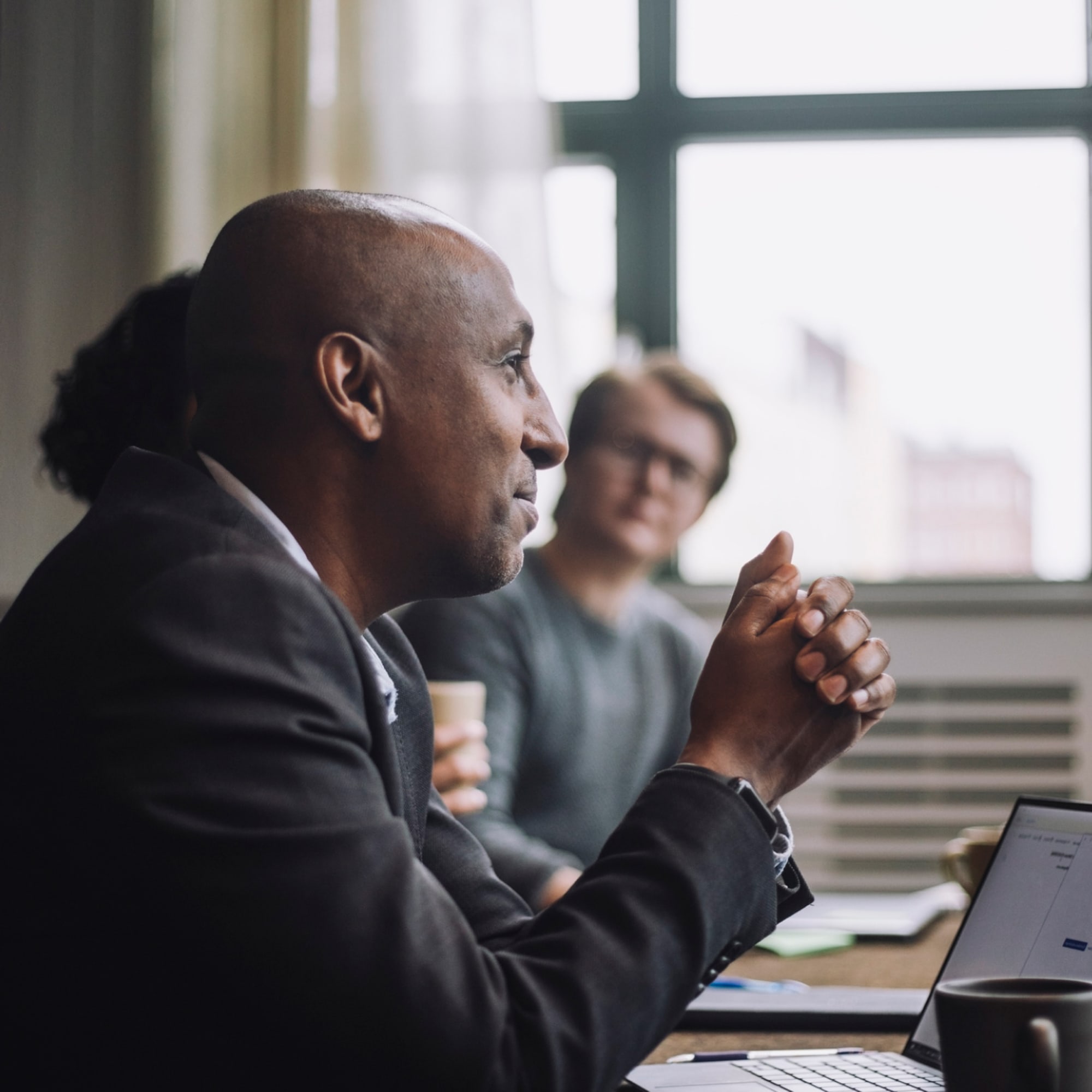 Title: Embracing Corporate Culture: The Significance of Wearing Company Logo Ties at Business Meetings