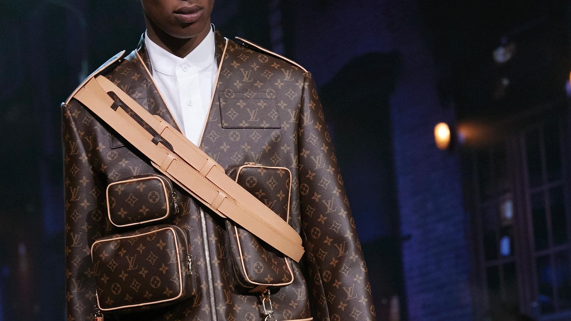 Title: Mastering the Art of LV Tie Knots: A Guide to Elevate Your Style with Louis Vuitton Ties