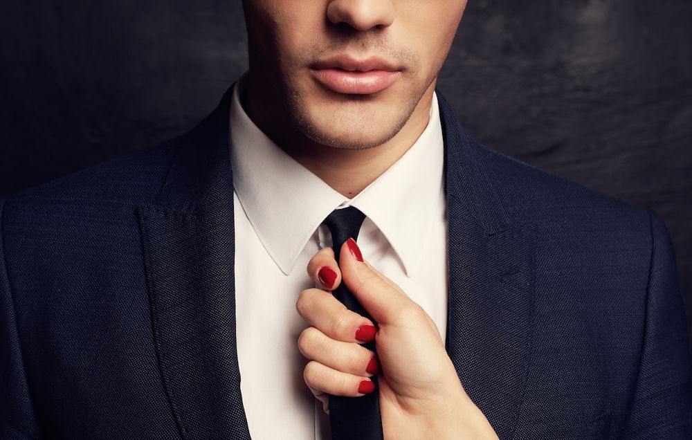 Title: The Ultimate Guide to Choosing the Perfect Mens Tie for a Stylish and Professional Look