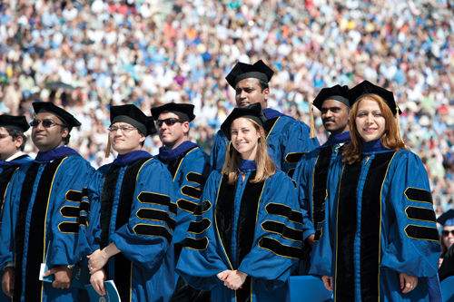 Title: Is it Appropriate to Wear Formal Attire Without a Tie for Graduation?