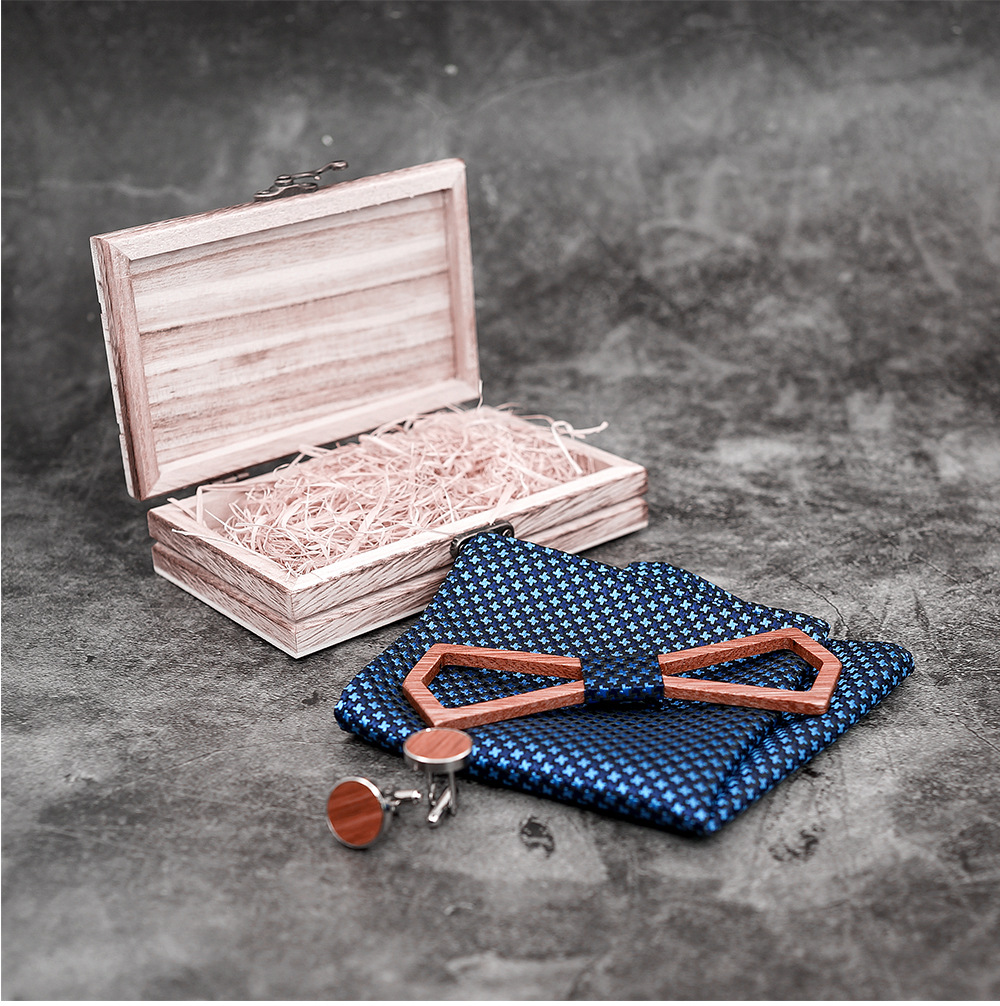 Customizing a Tie and Scarf Box: A Step-by-Step Guide