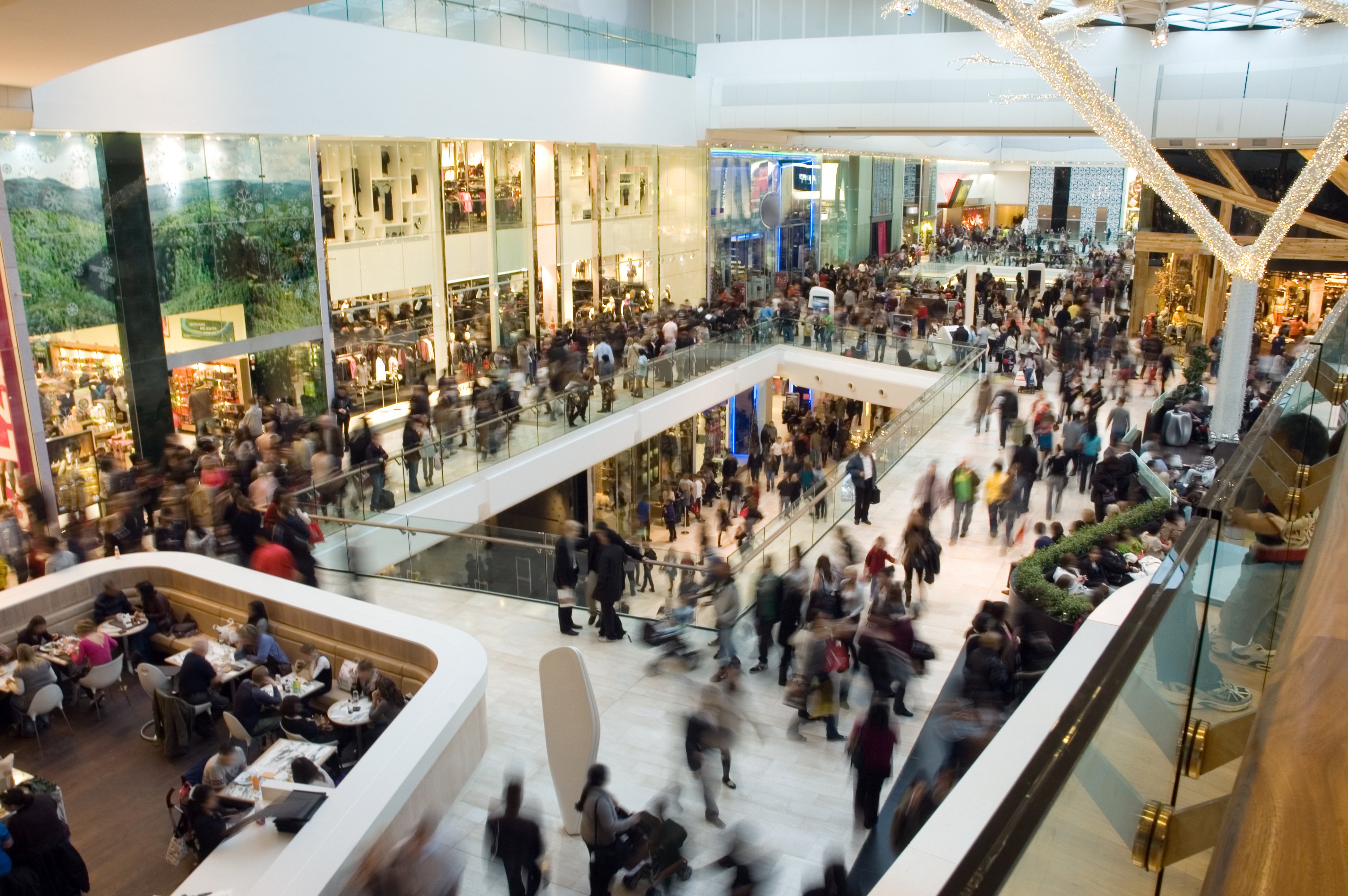 The art of tying a tie in a shopping mall: a hands-on guide