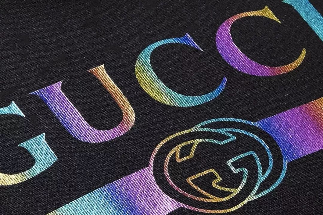 Gucci Tie Logo: A Symbol of Fashion and Quality