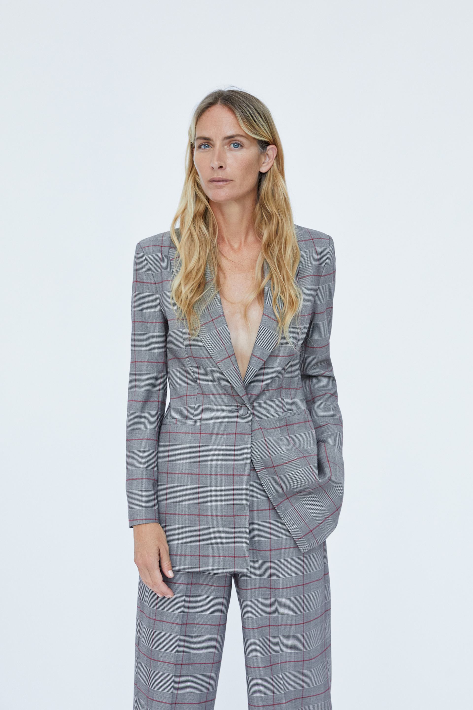 Title: Exploring the Versatility of Womens Suit Jackets with Ties: A Fashionable and Empowering Look