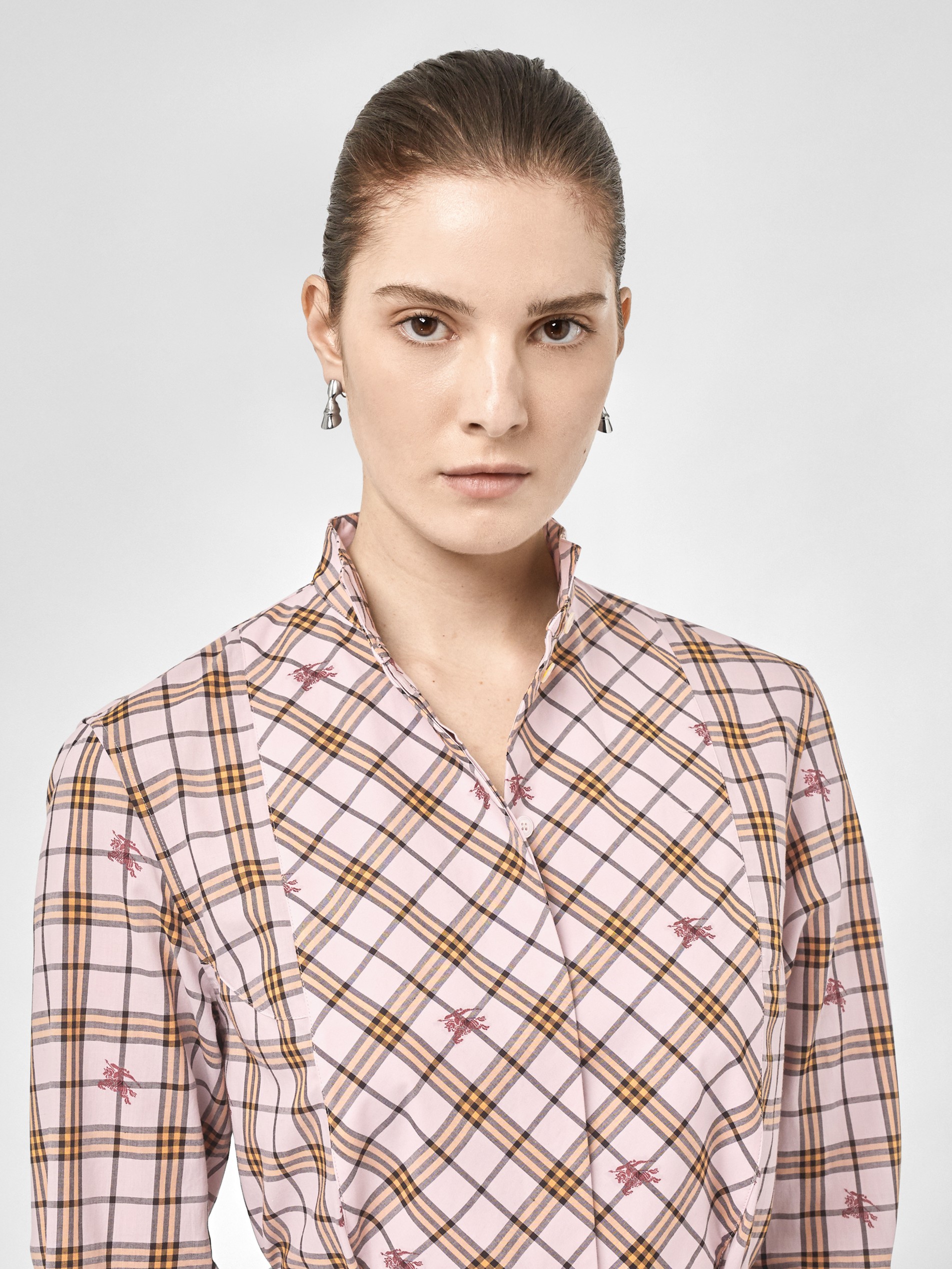 Title: The Ultimate Guide to Latest Womens Tie-Collar shirts Collection