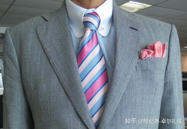 Title: 男士宽领带最新款式图片大全 - The Ultimate Guide to Mens Wide Necktie Designs