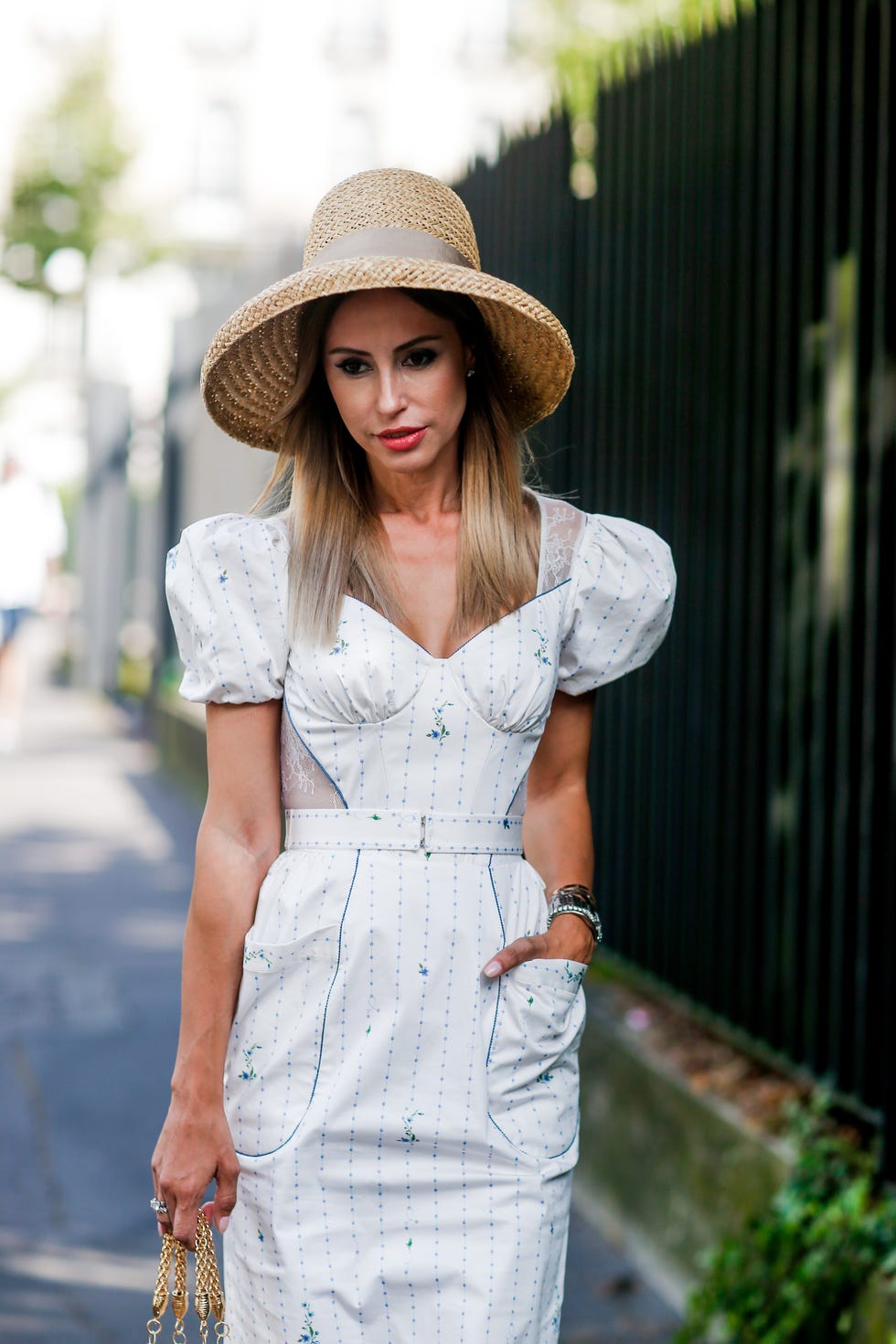 Title: Simple Tie Styles and Ladys Hat Fashion