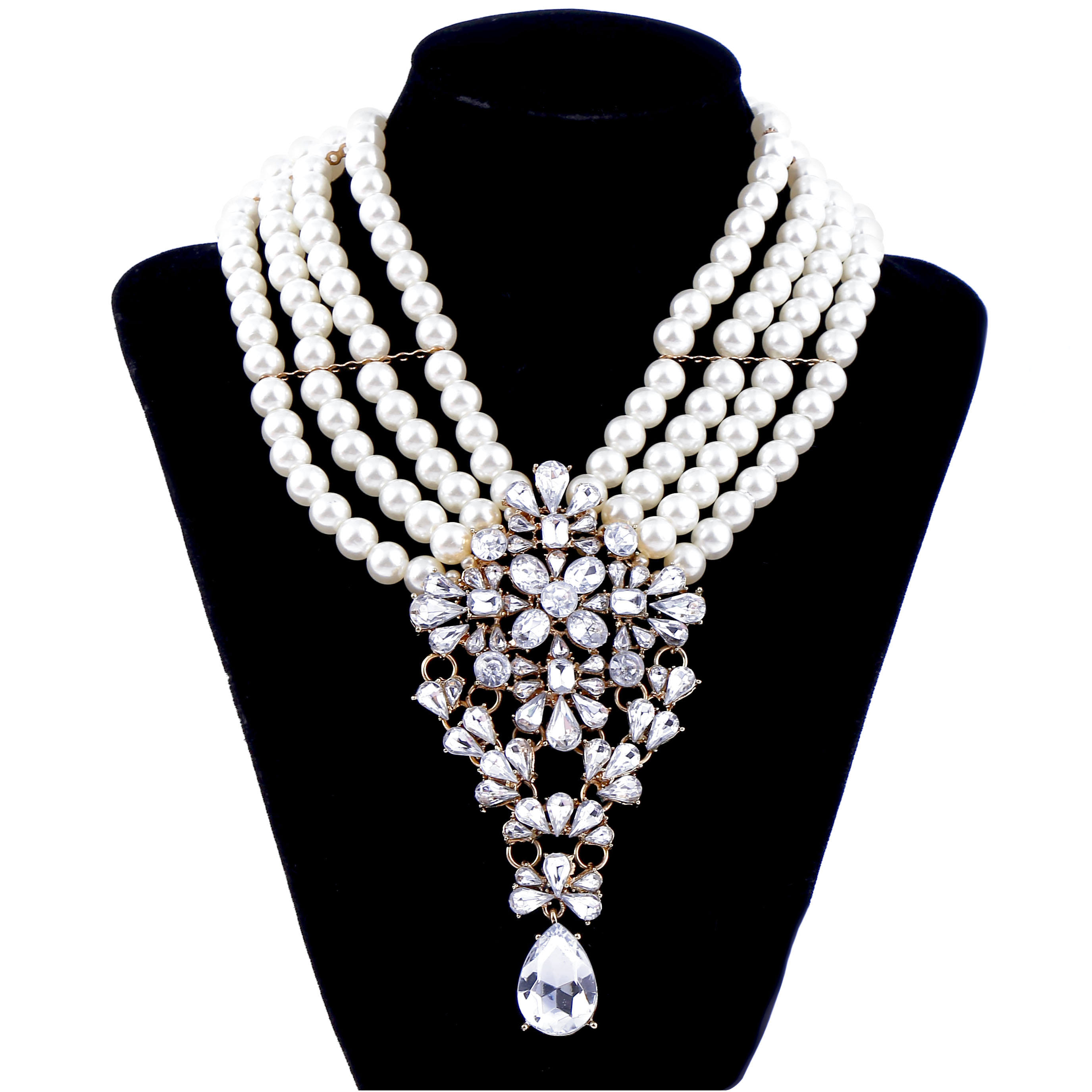 Title: The Unique Charm of a Pearl Necklace Tie