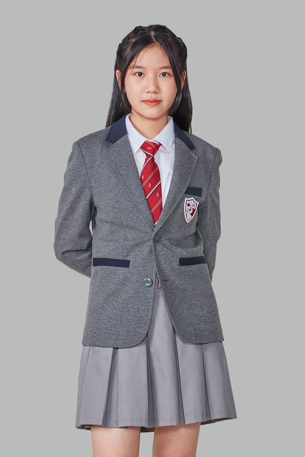 Title: The Tie Styles of Xidong School Uniforms