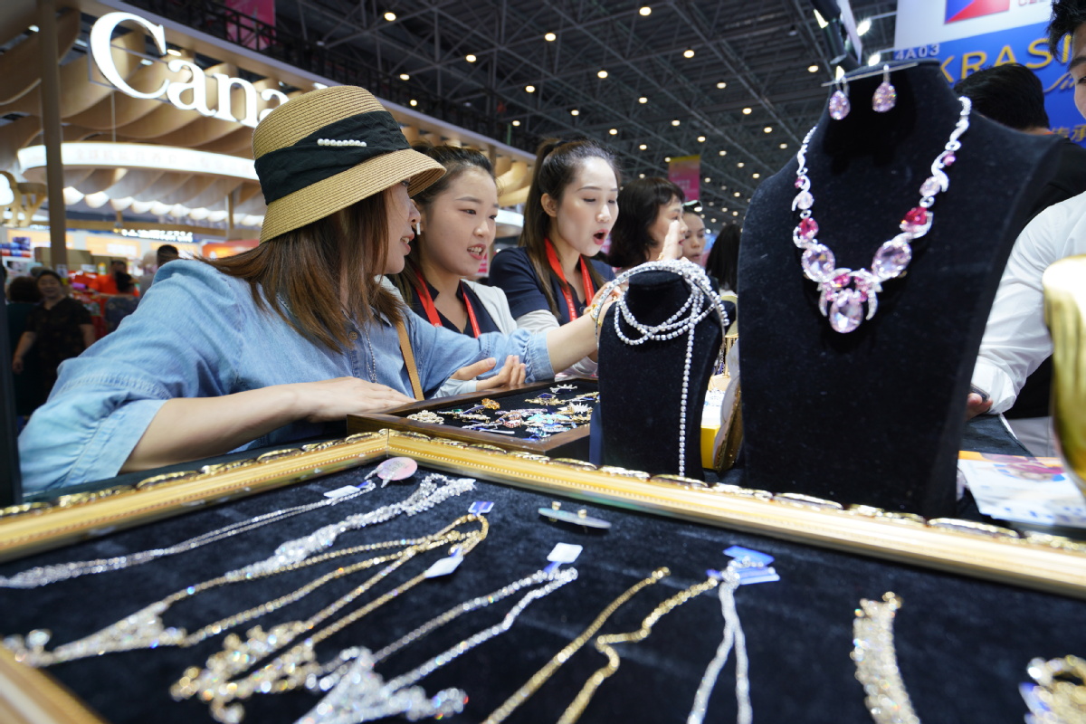 Title: Where to Buy Brand Ties in Guiyang: A Guide to Elegant Accessory Shopping