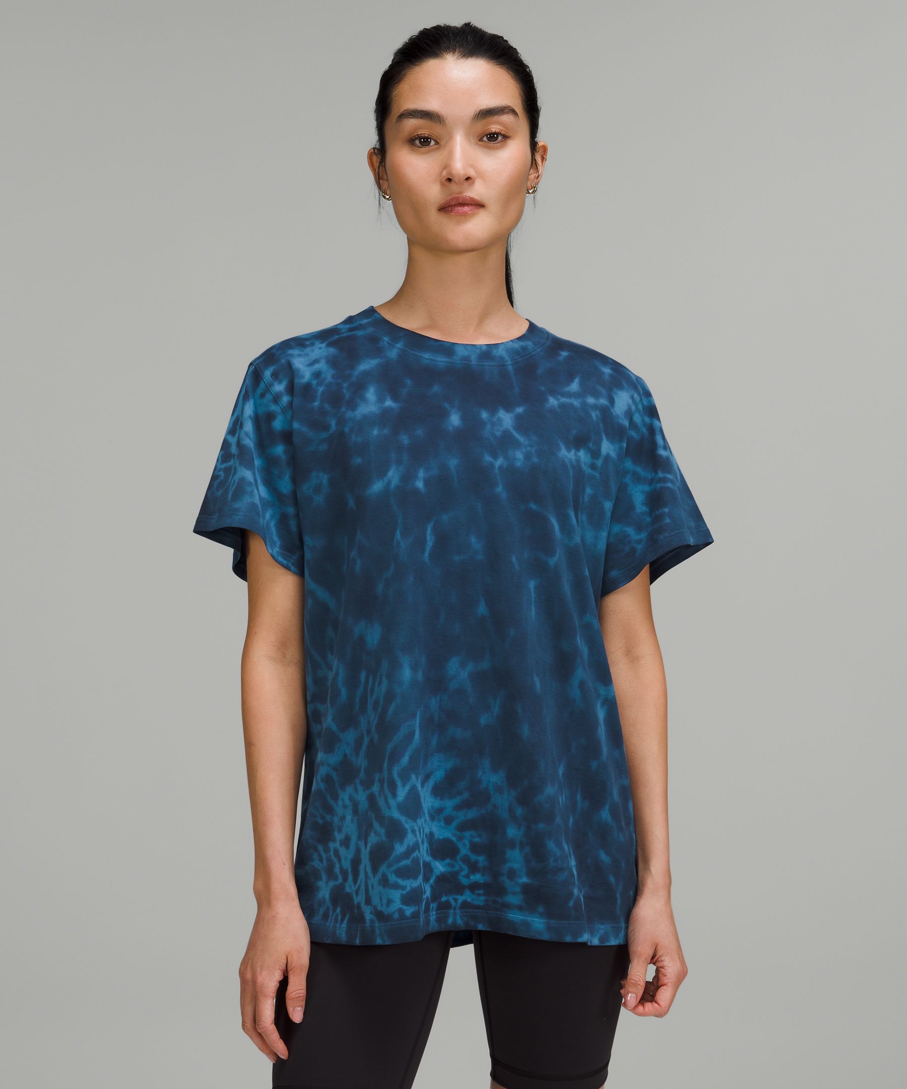 Title: The Unique Pattern of Tie-Dye T-Shirts