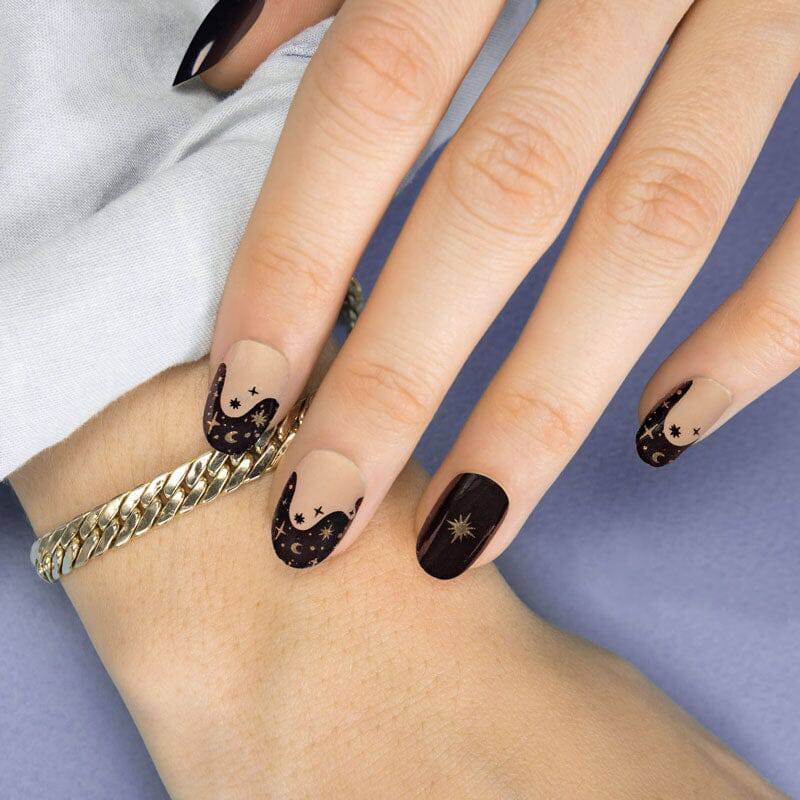 Micky Mouse Tie Nails Art Style Pictures