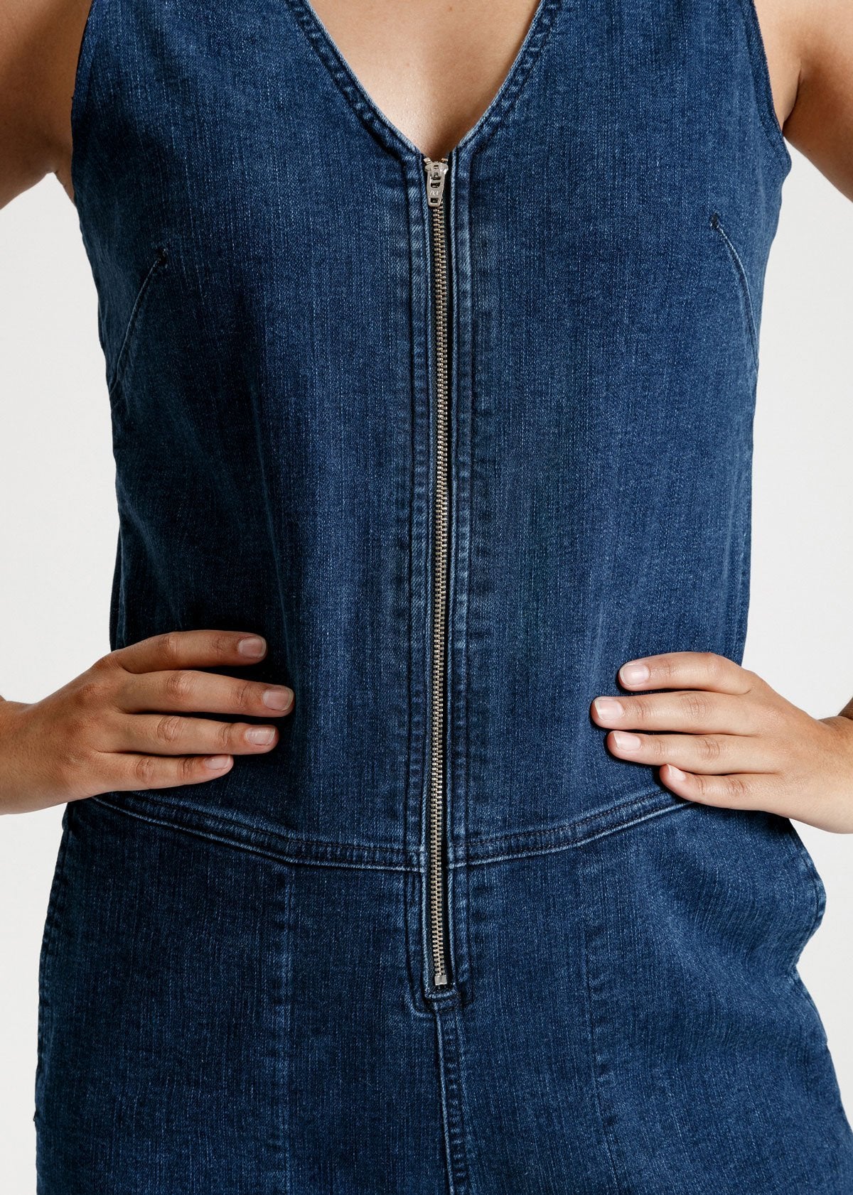 Title: The Unique Charm of Womens Denim Jumpsuits with Ties