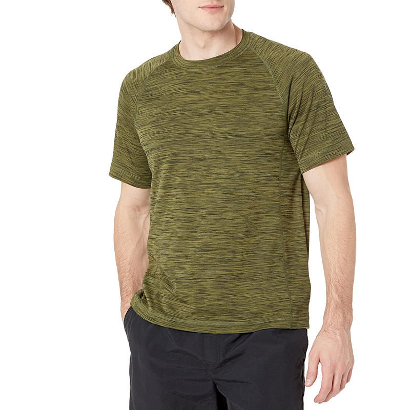 Title: The Unique Charm of Round-necked T-shirts with Short Sleeves