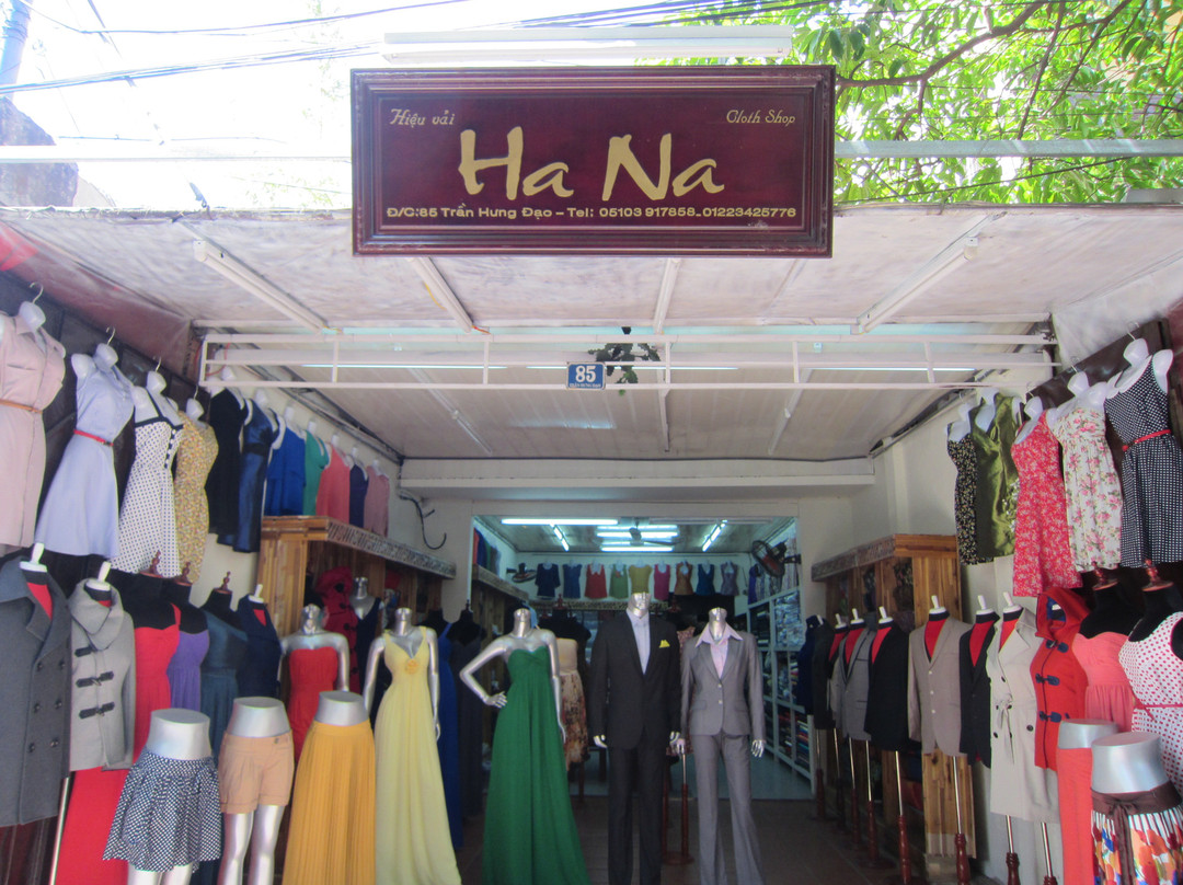 Title: Hainan Tie Store: The Best Place to Buy Ties in Hainan