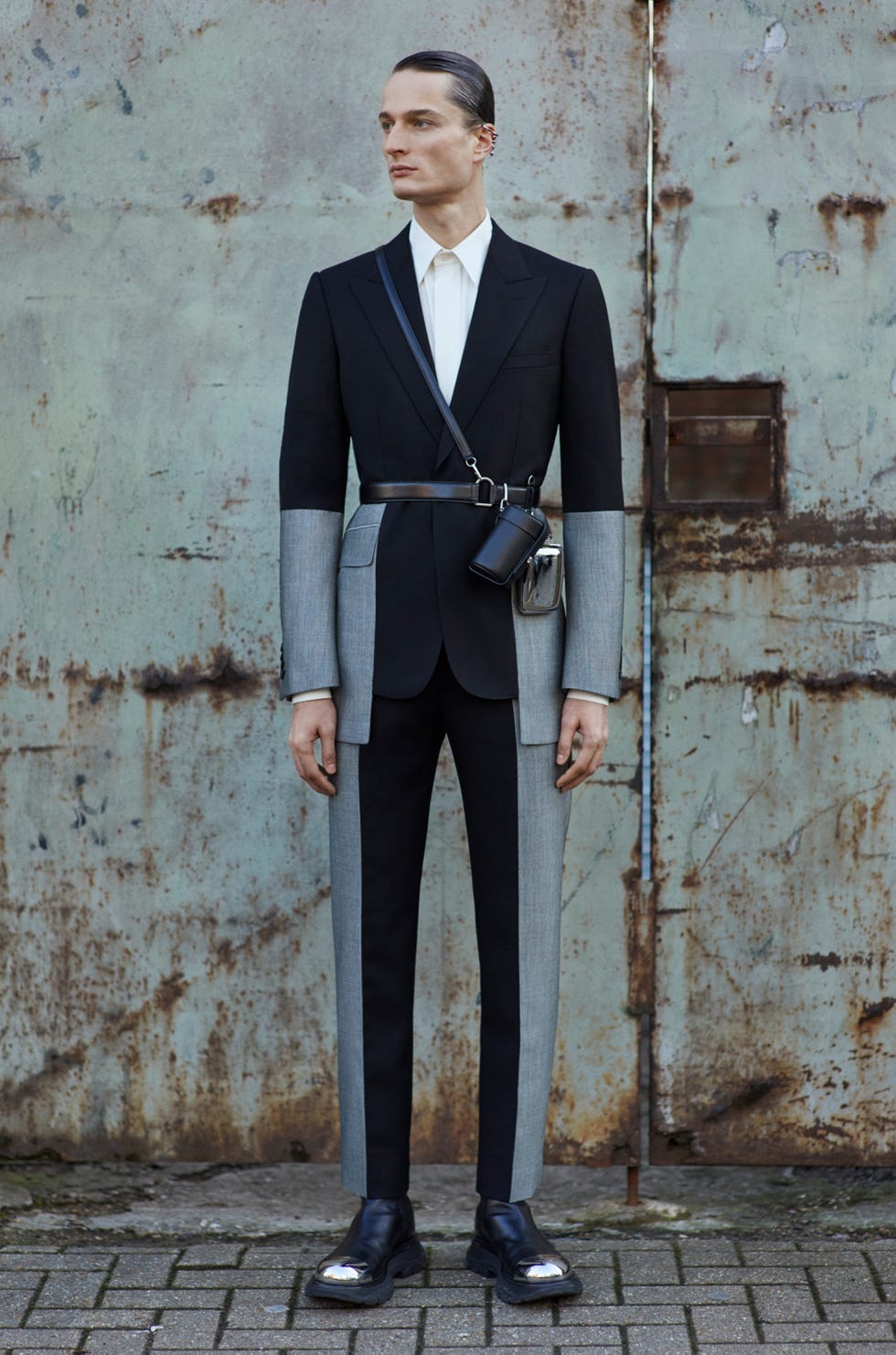 Pxx Suit and Tie: The Ultimate Fashion Combination