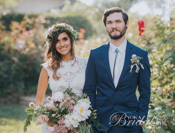 The wedding and the pink tie