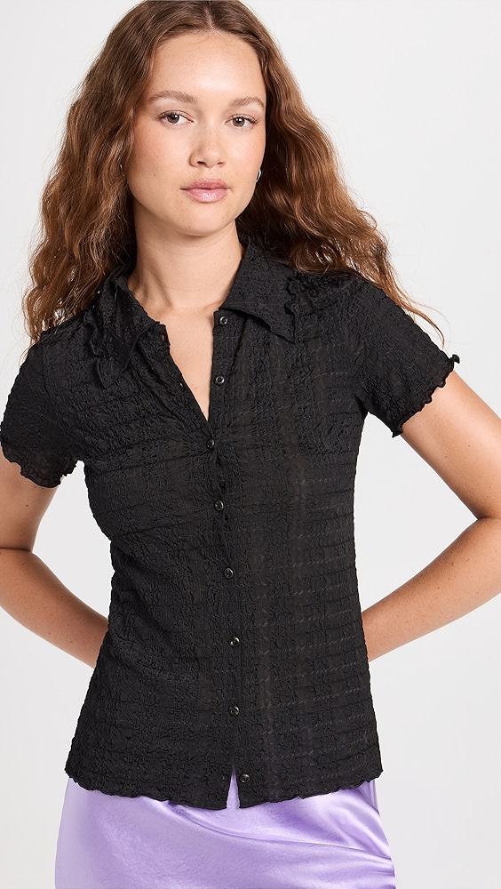 Title: Ladys Short-Sleeve Recommendation with a Tie Brand